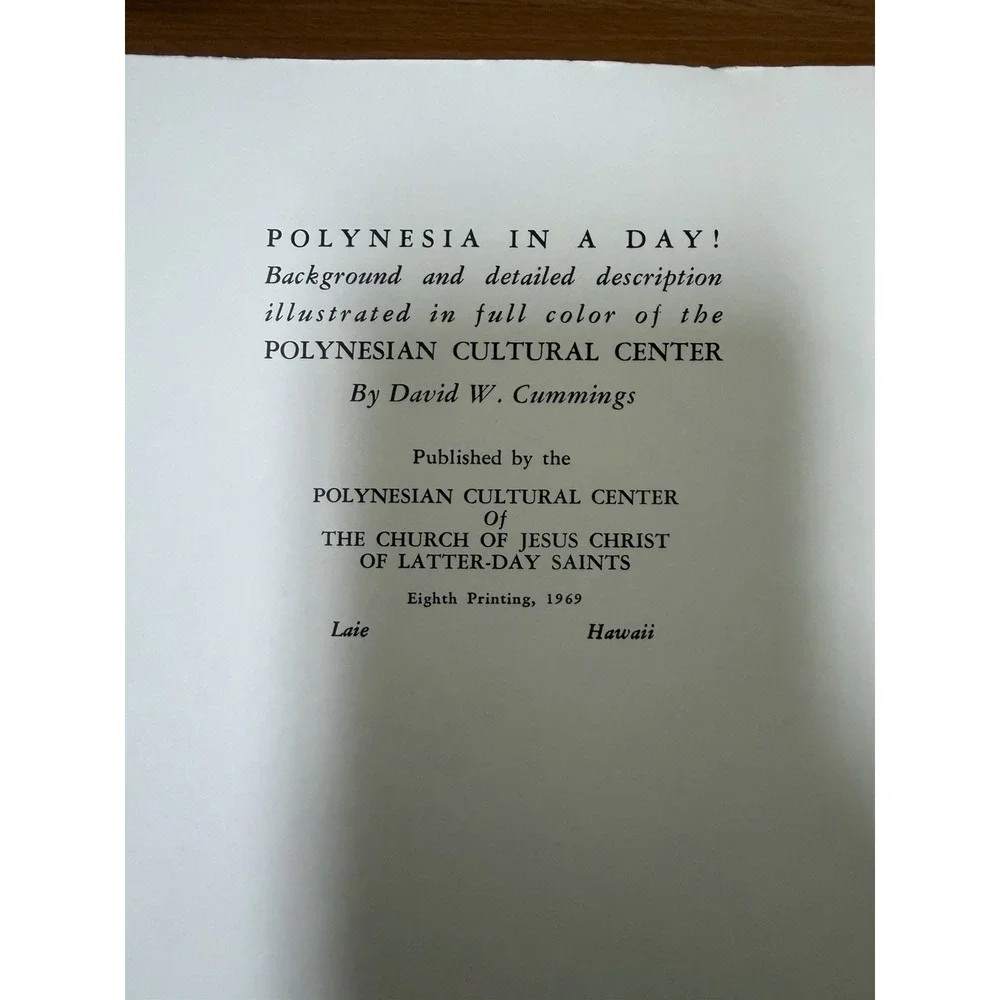 Vintage 1969 Polynesian Cultural Center information book, 'Polynesia in a‎ day'